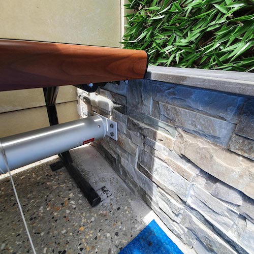 Under Bench Stationary Pool Roller